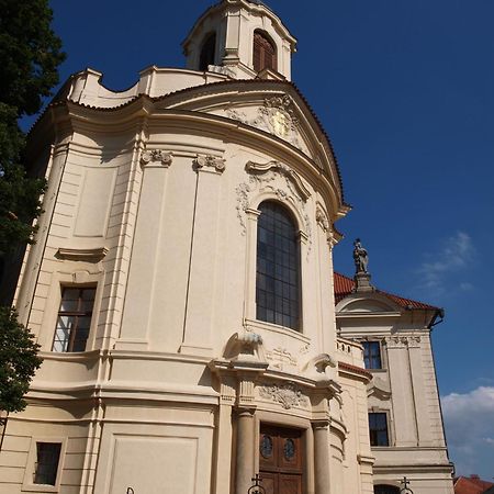 Hotel U Zvonu Kutna Hora Luaran gambar